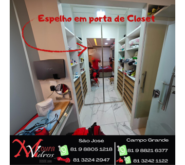 Espelho em porta de Closet